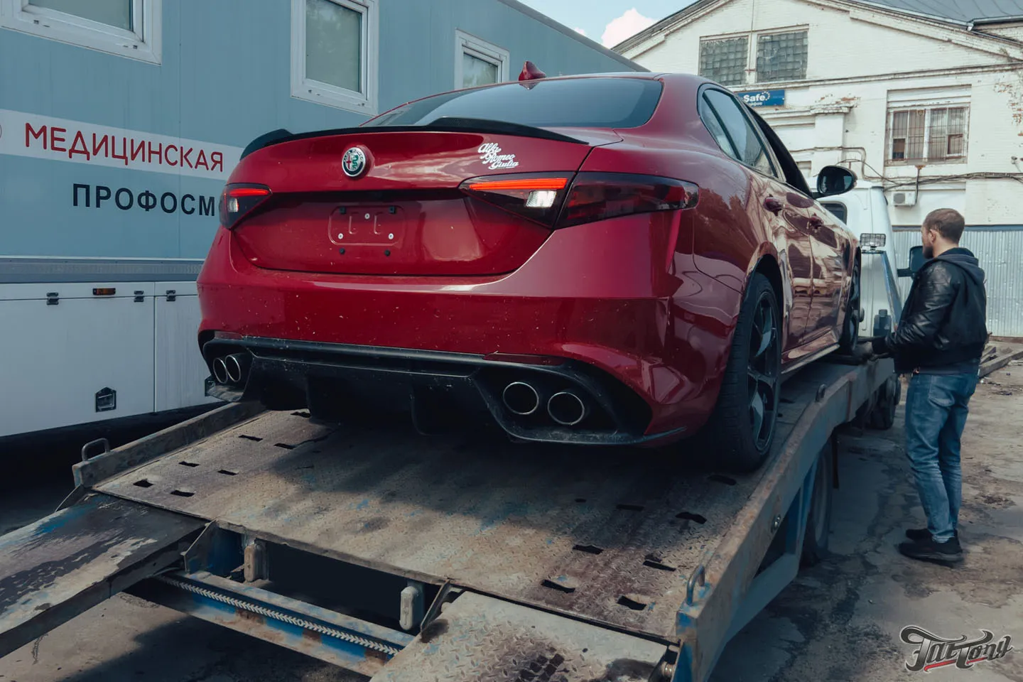 Кузовной ремонт шикарного Alfa Romeo Giulia, часть 1: показываем этапы работ